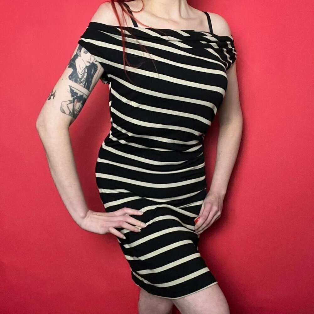 Pure Alfred sung / Nude and black horizontal stripe cowl neck dress 🤎🖤‌‌